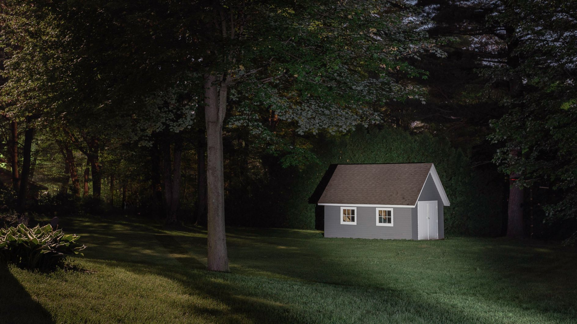 Cinematic photographs of America's rural Midwest at night look like ...