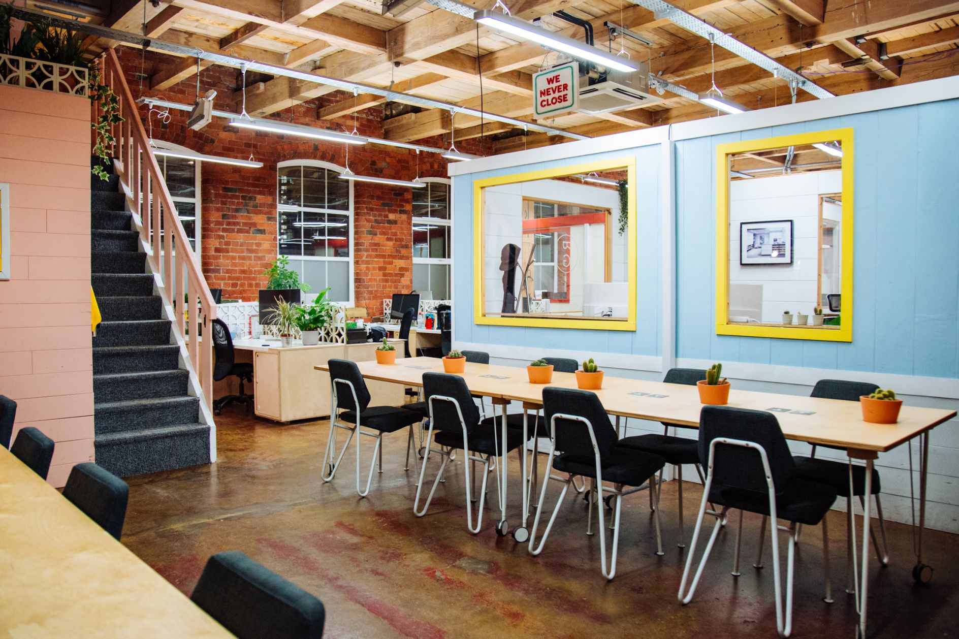 55 best coworking spaces for UK freelancers looking for a desk ...