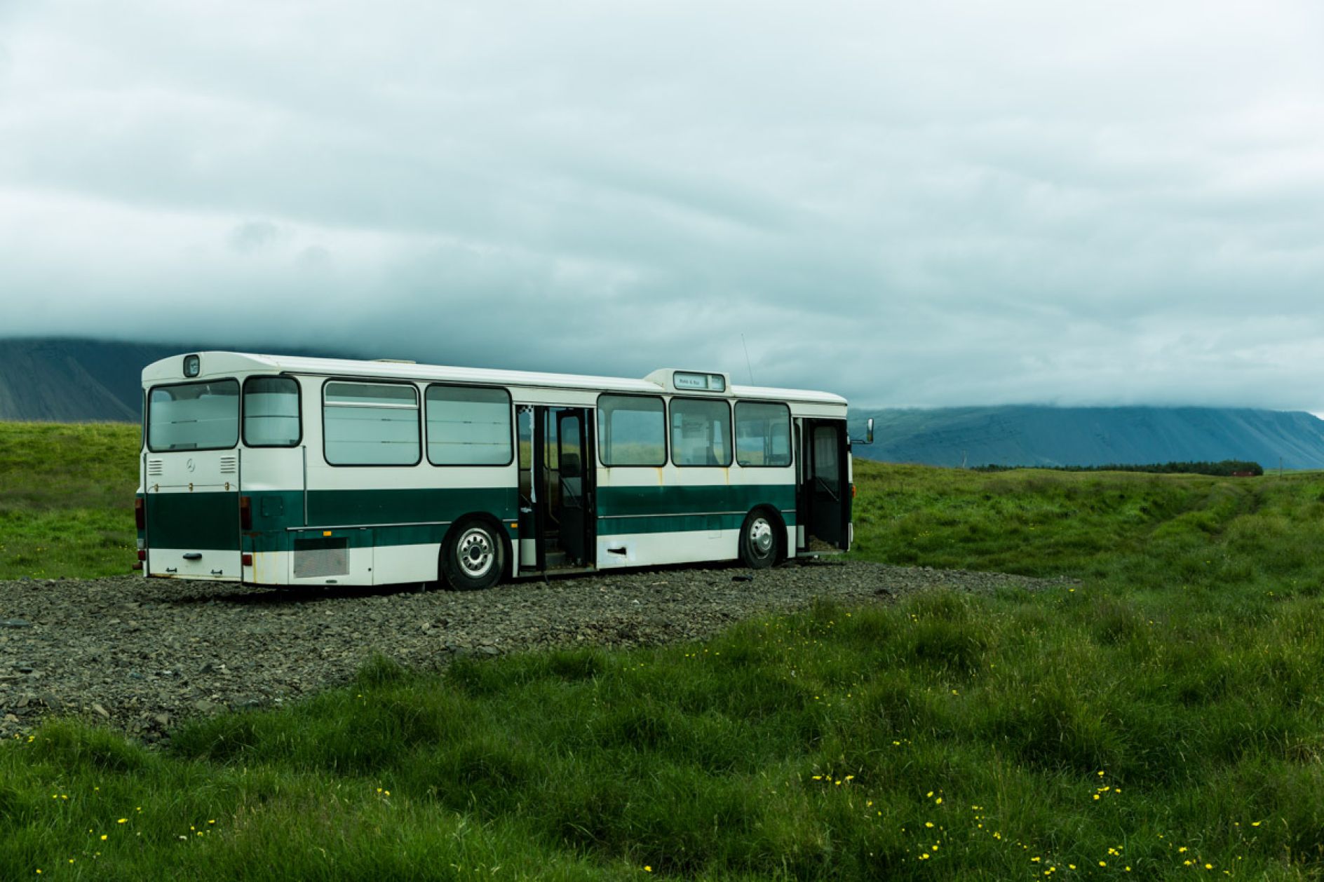 Photographer Luca Arena's non-cliched yet beautiful portrait of Iceland ...