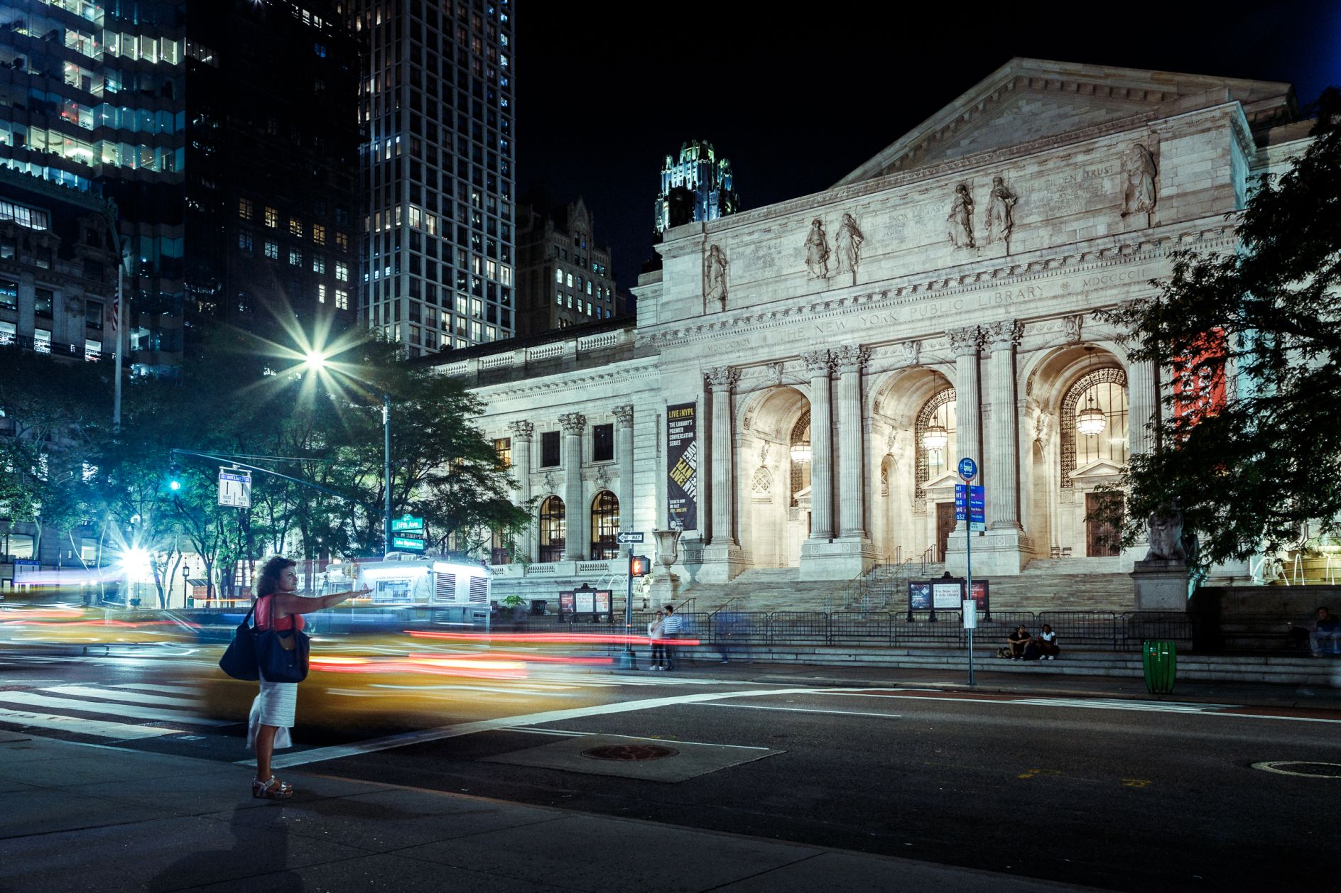 Photographs of New York at night reveal a thousand personal stories ...