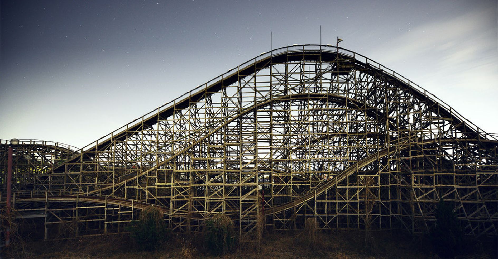 Fascinating photographs of Japan's most forgotten and abandoned ...