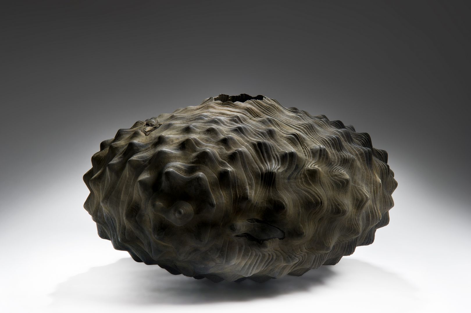 Eleanor Lakelin's stunning vessels and sculptures carved and chiselled ...