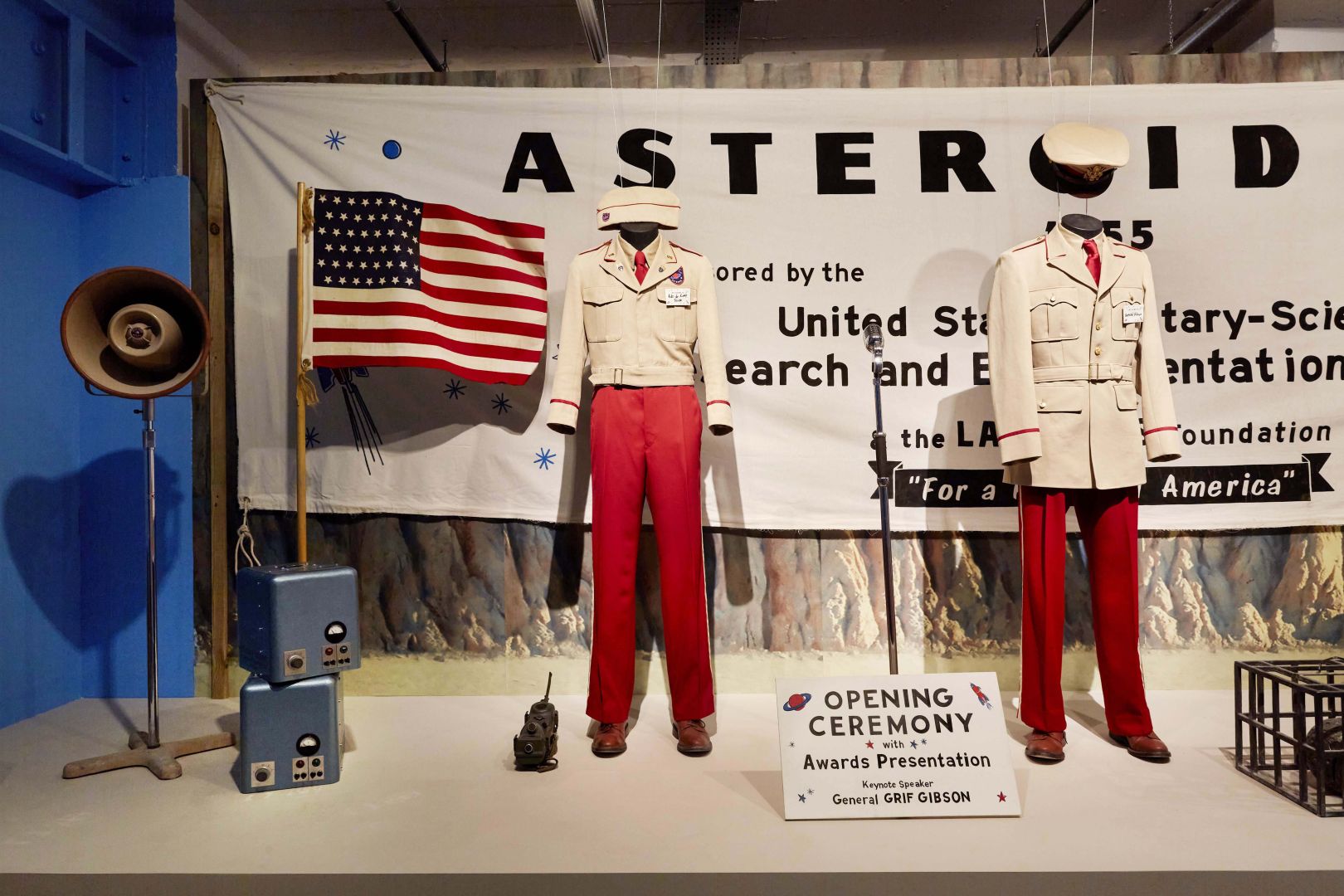 Experience The World Of Wes Anderson's Asteroid City In Immersive ...