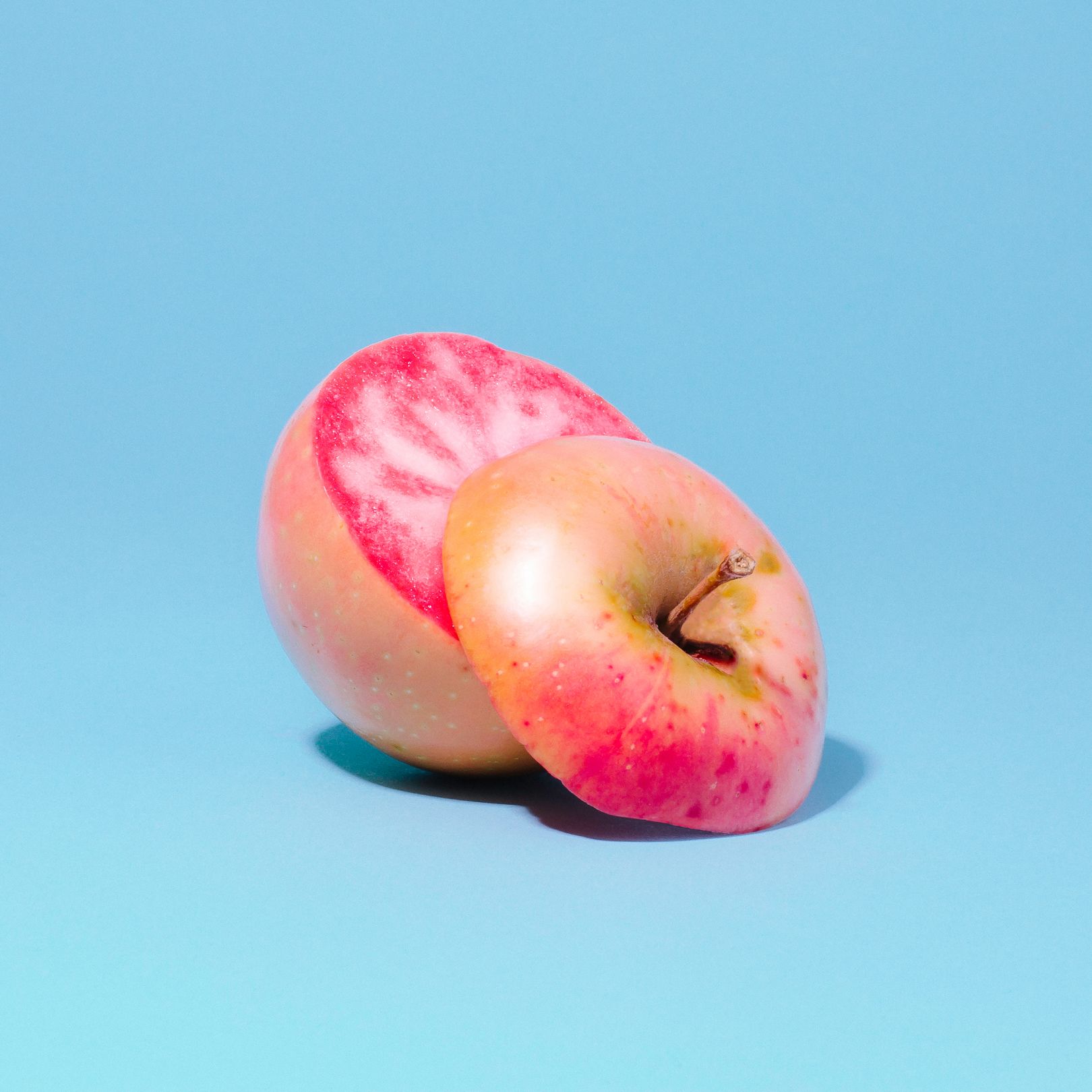 Odd Apples Photographs By William Mullan Of Some Of The World S Strangest Apple Varieties