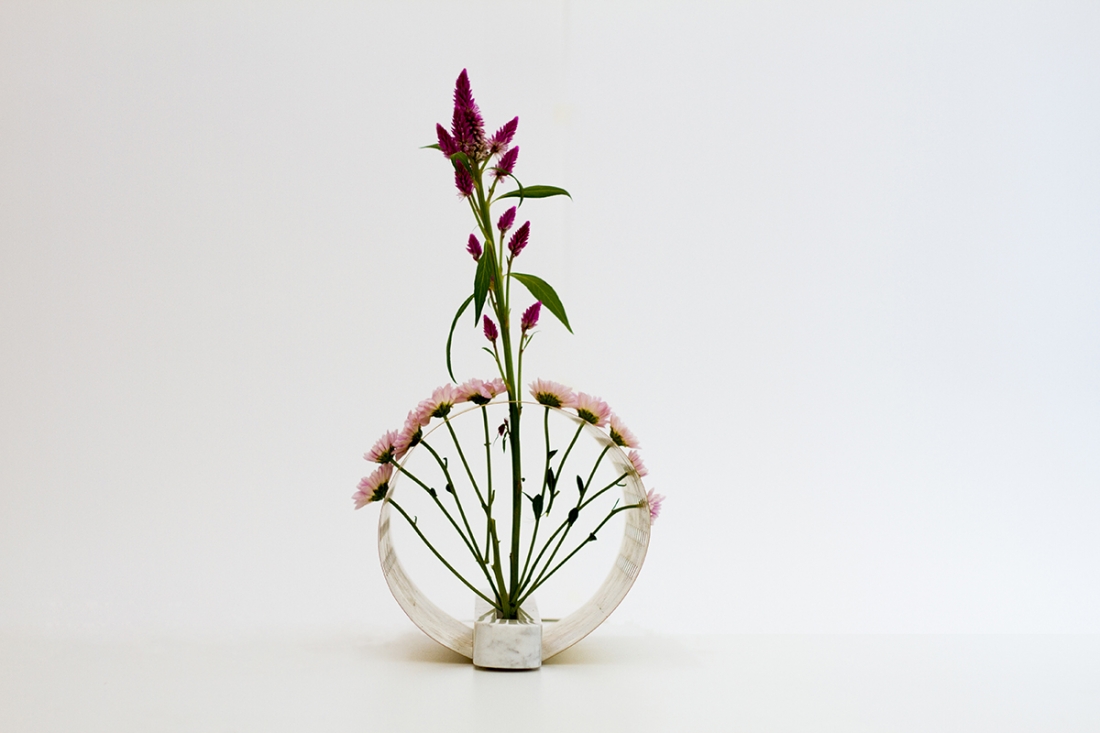 Japanese Ikebana Inspired Vases That Create Unique Floral