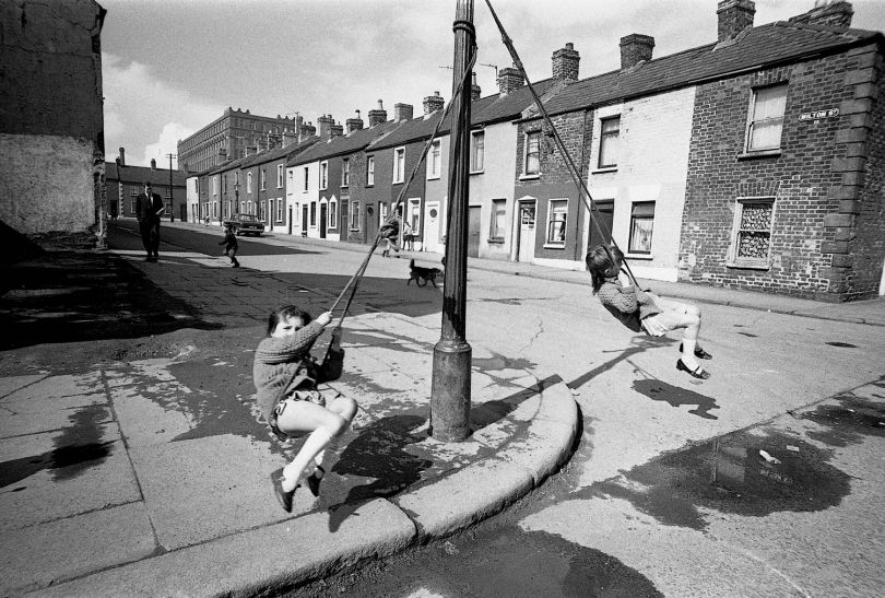 Paradise Street: Vintage photographs that examine the lost art of ...