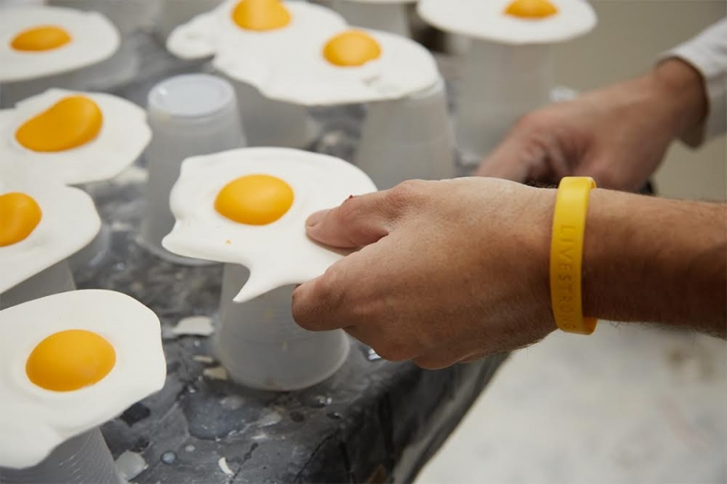 Fried Egg Sculpture – GOOD FRIEND