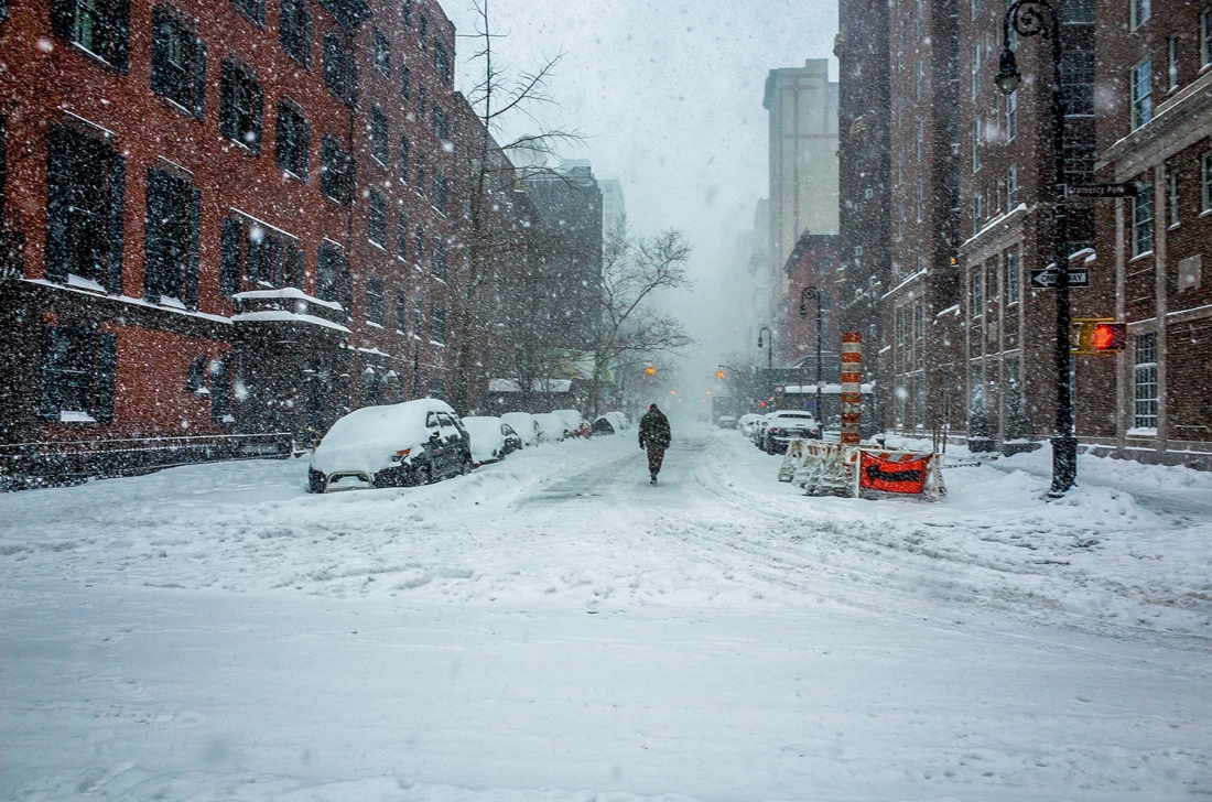 Snowmageddon Photographer beautifully captures New York City after